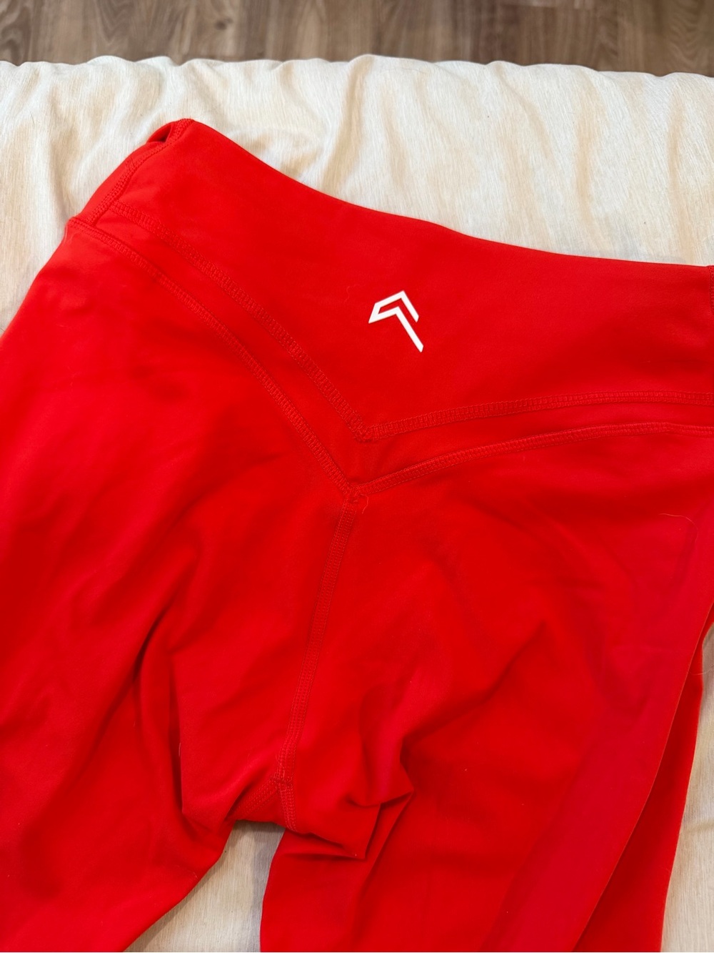 Unified Wrap Leggings | Muscle Mommy Red | Size S Short - Picture 5 of 5